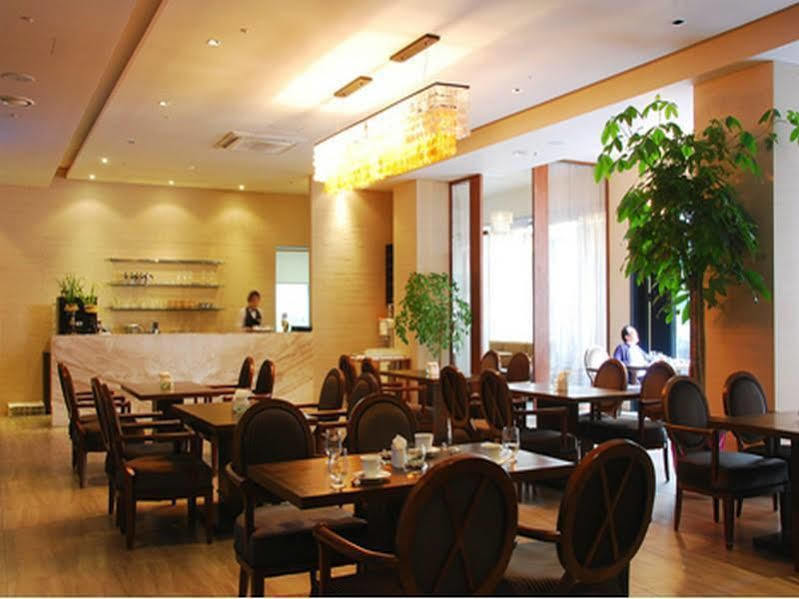 Hotel Noblesse Seoul Exterior photo