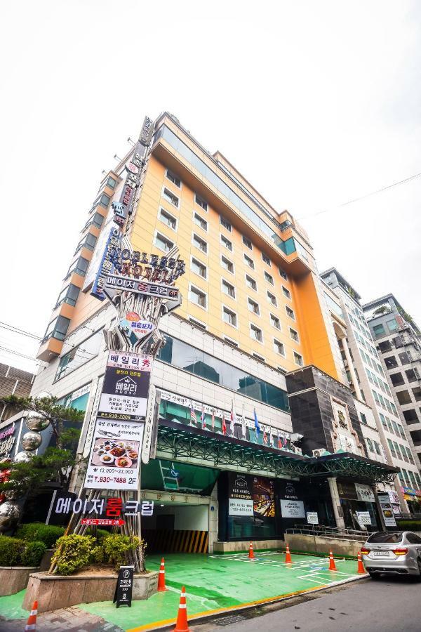 Hotel Noblesse Seoul Exterior photo